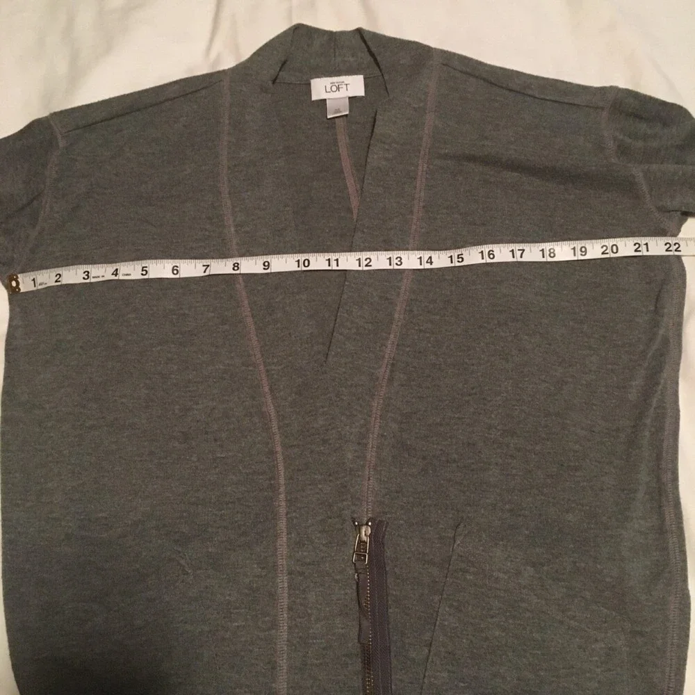 ✨️3 For $20✨️ Loft sweatshirt Women XS gray zip cardigan Oversized Preppy Retro - Picture 5 of 7